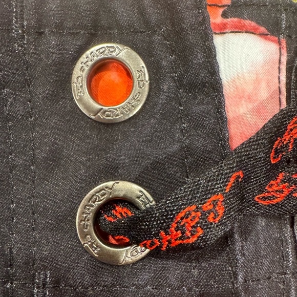 Ed Hardy Geisha Skull Pray for Surf Trunks 34 NWOT - Picture 4 of 5